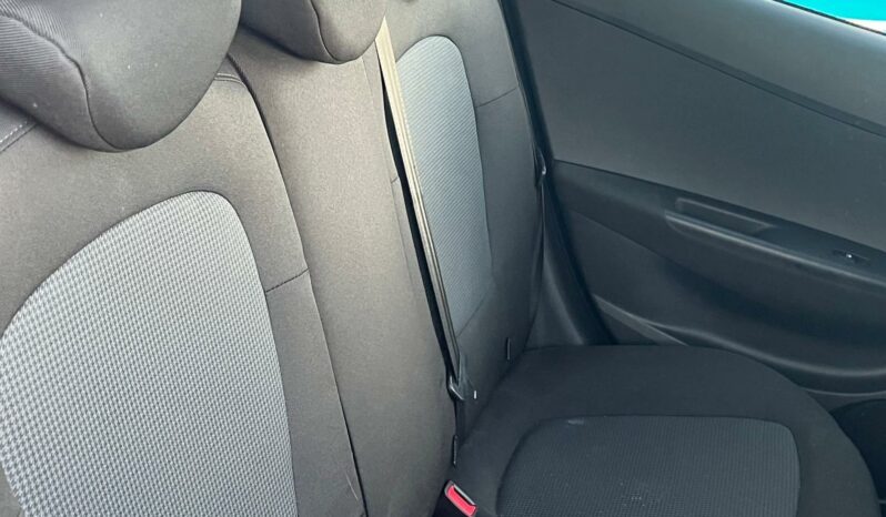 Hyundai i20 1.2 Active, 2013, Manual, 5 Door Hatchback full