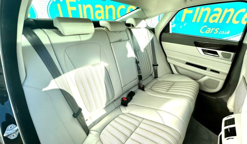 Jaguar XF 2.0 TD Portfolio (s/s), 2015, Automatic, 4 Door Saloon full