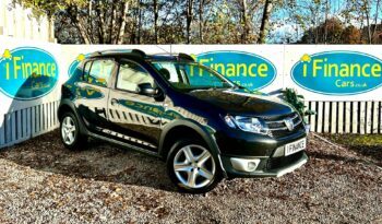 Dacia Sandero Stepway 0.9 TCe Laureate (s/s), 2016, Manual, 5 Door Hatchback full