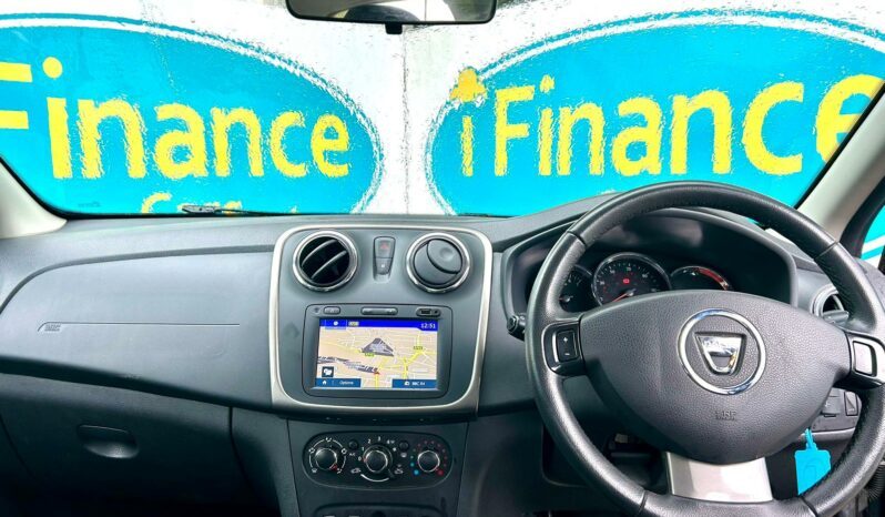 Dacia Sandero Stepway 0.9 TCe Laureate (s/s), 2016, Manual, 5 Door Hatchback full