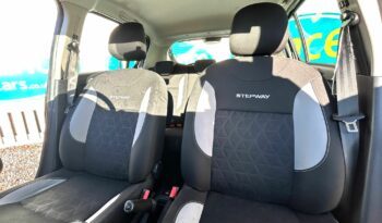 Dacia Sandero Stepway 0.9 TCe Laureate (s/s), 2016, Manual, 5 Door Hatchback full