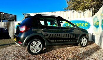 Dacia Sandero Stepway 0.9 TCe Laureate (s/s), 2016, Manual, 5 Door Hatchback full