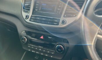 Hyundai Tucson 1.6 GDi SE Blue Drive, 2017, Manual, 5 Door Estate full