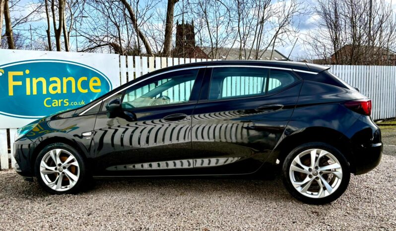 Vauxhall Astra 1.4i SRi, 2018, Manual, 5 Door Hatchback full