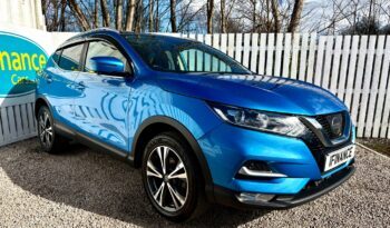 Nissan Qashqai 1.5 dCi N-Connecta, 2017, Manual, 5 Door Hatchback full