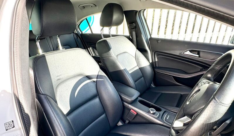 Mercedes-Benz A180 1.5d Sport (Executive) (s/s) 7G-DCT, 2017, Automatic, 5 Door Hatchback full