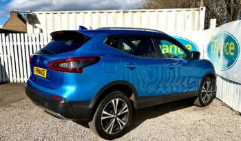 Nissan Qashqai 1.5 dCi N-Connecta, 2017, Manual, 5 Door Hatchback full