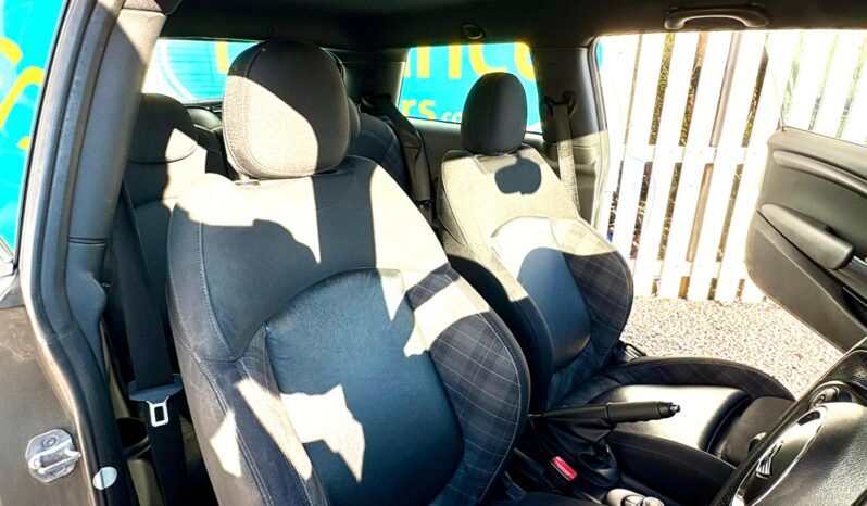 Mini Hatch 1.5 TD John Cooper Works, 2017, Manual, 3 Door Hatchback full