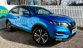 Nissan Qashqai 1.5 dCi N-Connecta, 2017, Manual, 5 Door Hatchback full