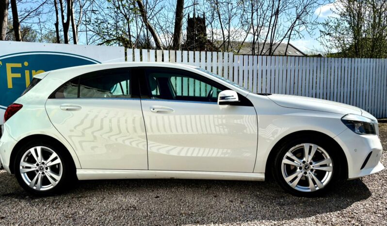 Mercedes-Benz A180 1.5 d Sport (Executive) (s/s), 2018, Manual, 5 Door Hatchback full