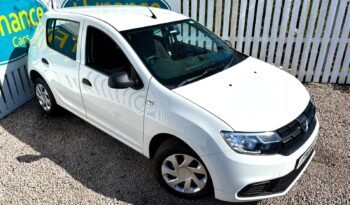 Dacia Sandero 1.5 dCi Ambiance (s/s), 2017, Manual, 5 Door Hatchback full