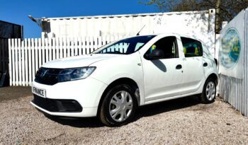 Dacia Sandero 1.5 dCi Ambiance (s/s), 2017, Manual, 5 Door Hatchback full