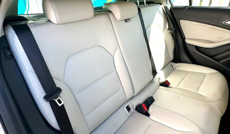 Mercedes-Benz A180 1.5 d Sport (Executive) (s/s), 2018, Manual, 5 Door Hatchback full