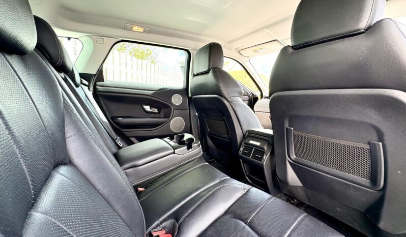 Land Rover Range Rover Evoque 2.0 Td4 SE TECH AWD (s/s), 2017, Automatic, 5 Door Estate full