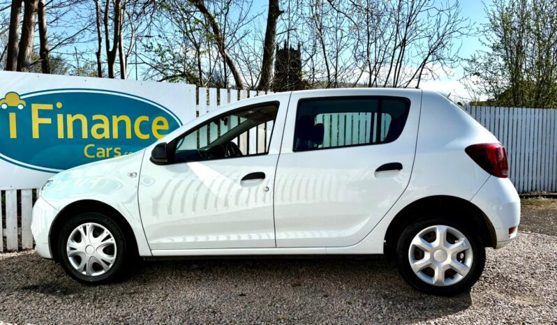 Dacia Sandero 1.5 dCi Ambiance (s/s), 2017, Manual, 5 Door Hatchback full