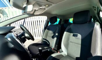 Renault Clio 1.5 dCi Dynamique Nav (s/s), 2017, Manual, 5 Door Hatchback full