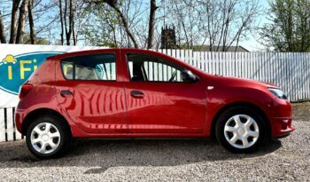 Dacia Sandero 1.2 16v Ambiance, 2016, Manual, 5 Door Hatchback full