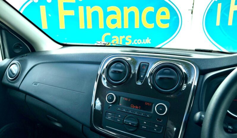 Dacia Sandero 1.0 SCe Essential, 2020, Manual, 5 Door Hatchback full