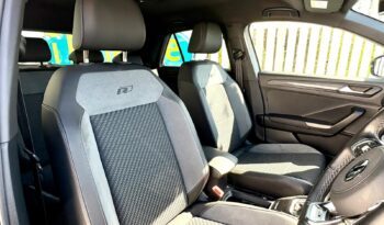Volkswagen T-ROC 2.0 TDI DSG R-Line, 2022, Automatic, 5 Door Hatchback full