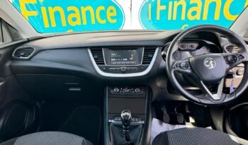 Vauxhall Grandland X 1.2 SE (s/s), 2018, Manual, 5 Door Hatchback full