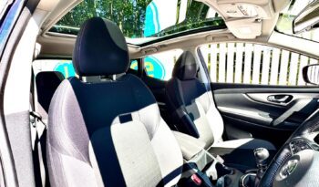 Nissan Qashqai 1.5 dCi N-Connecta, 2017, Manual, 5 Door Hatchback full
