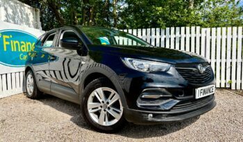 Vauxhall Grandland X 1.6 CDTi SE ecoTEC BlueInjection S (s/s), 2018, Manual, 5 Door Hatchback full