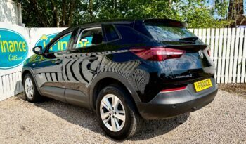 Vauxhall Grandland X 1.6 CDTi SE ecoTEC BlueInjection S (s/s), 2018, Manual, 5 Door Hatchback full
