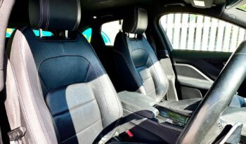 Jaguar F-Pace 2.0 i4D R-Sport AWD (s/s), 2017, Automatic, 5 Door Estate full
