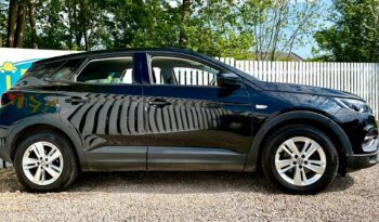 Vauxhall Grandland X 1.6 CDTi SE ecoTEC BlueInjection S (s/s), 2018, Manual, 5 Door Hatchback full