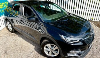 Vauxhall Grandland X 1.6 CDTi SE ecoTEC BlueInjection S (s/s), 2018, Manual, 5 Door Hatchback full