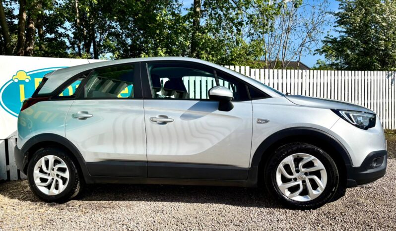 Vauxhall Crossland X 1.2 SE NAV, 2017, Manual, 5 Door Hatchback full