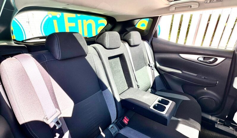 Nissan Qashqai 1.5 dCi N-Connecta, 2017, Manual, 5 Door Hatchback full
