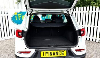 Renault Kadjar 1.3 TCe Iconic, 2019, Manual, 5 Door Hatchback full