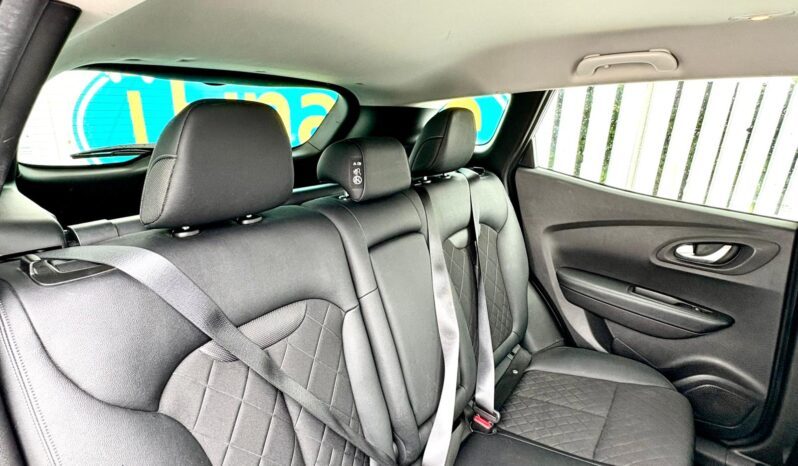 Renault Kadjar 1.3 TCe Iconic, 2019, Manual, 5 Door Hatchback full