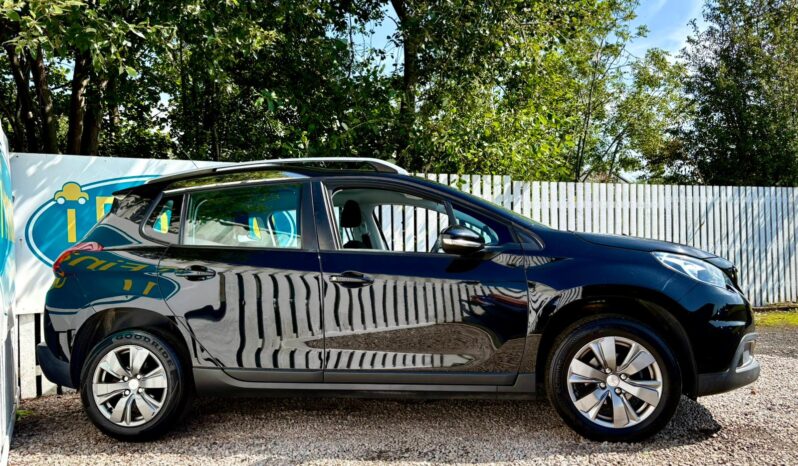 Peugeot 2008 SUV 1.2 PureTech Active (s/s), 2019, Manual, 5 Door Hatchback full