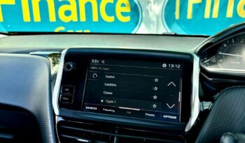 Peugeot 2008 SUV 1.2 PureTech Active (s/s), 2019, Manual, 5 Door Hatchback full