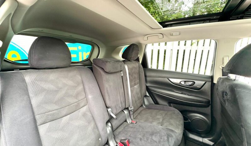 Nissan X-Trail 1.6 dCi N-Vision (s/s), 2017, Manual, 5 Door Estate full