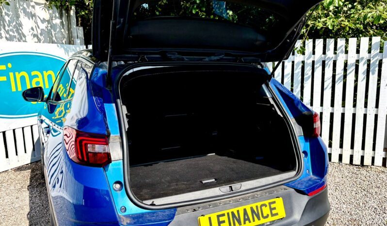 Vauxhall Grandland X 1.2 SRi Nav, 2019, Manual, 5 Door Hatchback full