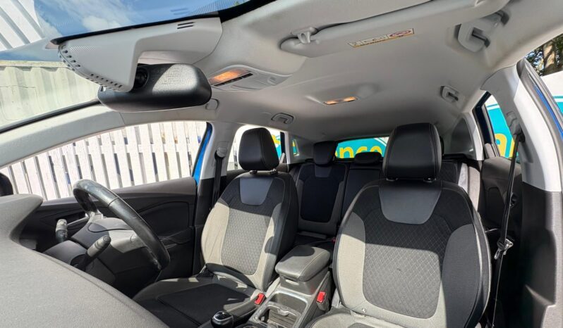 Vauxhall Grandland X 1.2 SRi Nav, 2019, Manual, 5 Door Hatchback full