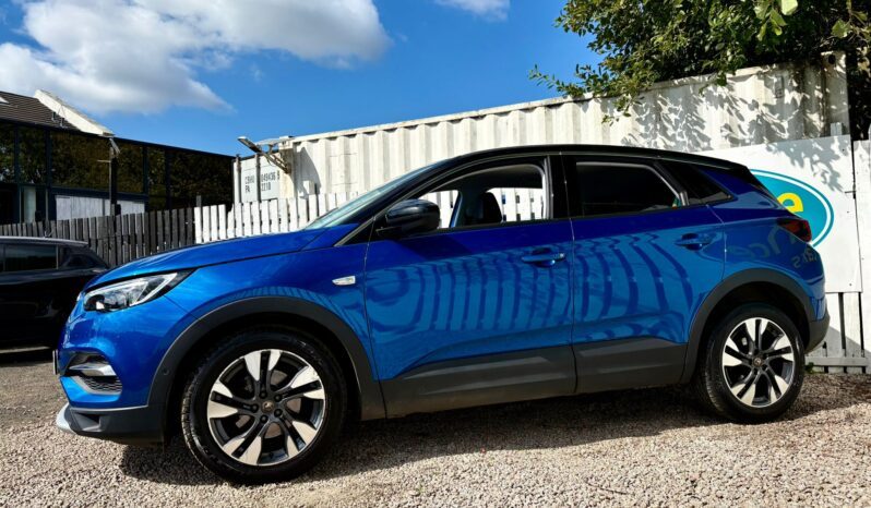 Vauxhall Grandland X 1.2 SRi Nav, 2019, Manual, 5 Door Hatchback full