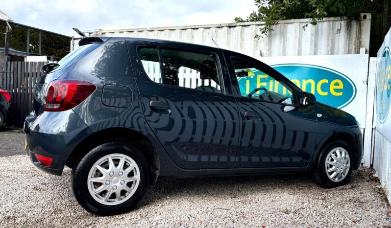 Dacia Sandero 0.9 TCe Essential, 2020, Manual, 5 Door Hatchback full