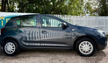 Dacia Sandero 0.9 TCe Essential, 2020, Manual, 5 Door Hatchback full
