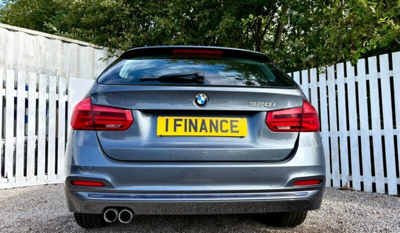 BMW 3 Series 2.0 320i Sport Touring (s/s), 2018, Manual, 5 Door Estate full