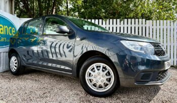 Dacia Sandero 0.9 TCe Essential, 2020, Manual, 5 Door Hatchback full