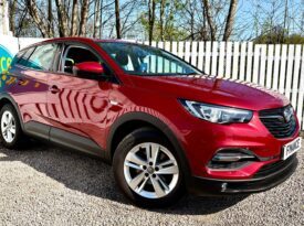 Vauxhall Grandland X 1.2 SE, 2020, Manual, 5 Door Hatchback