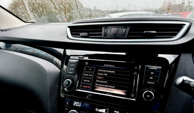 Nissan Qashqai 1.3 DIG-T Acenta Premium, 2021, Manual, 5 Door Hatchback full