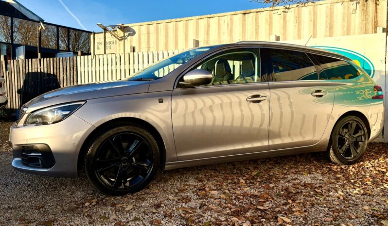Peugeot 308 SW 1.2 PureTech Tech Edition (s/s), 2020, Manual, 5 Door Estate full