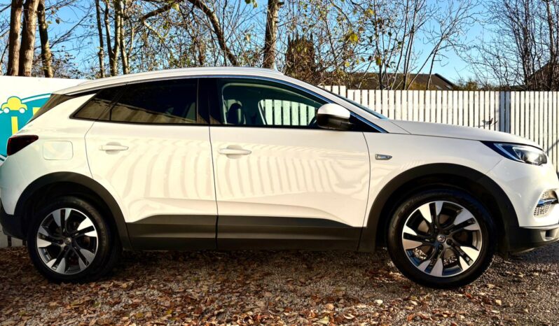 Vauxhall Grandland X 1.2 Sport Nav (s/s), 2018, Manual, 5 Door Hatchback full