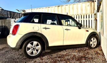 Mini Hatch 1.5 TD Cooper D (Chili) (s/s), 2015, Automatic, 5 Door Hatchback full