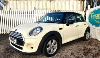 Mini Hatch 1.5 TD Cooper D (Chili) (s/s), 2015, Automatic, 5 Door Hatchback full